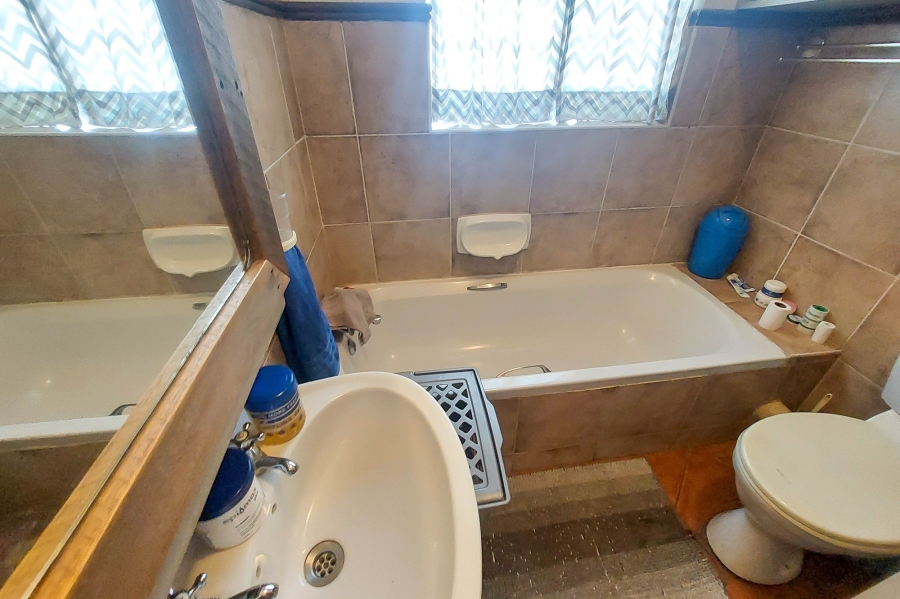 2 Bedroom Property for Sale in Eco Park Gauteng