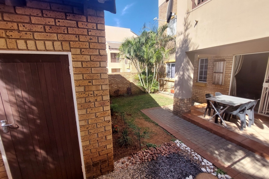 2 Bedroom Property for Sale in Eco Park Gauteng