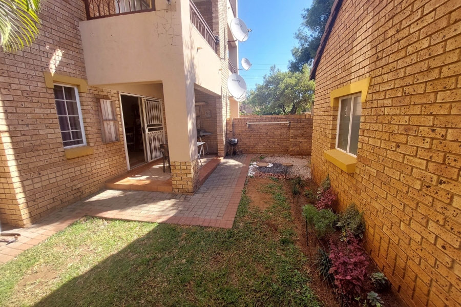 2 Bedroom Property for Sale in Eco Park Gauteng