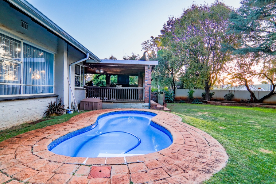 4 Bedroom Property for Sale in Clubview Gauteng