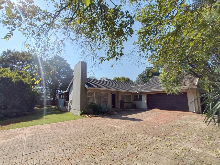 4 Bedroom Property for Sale in Clubview Gauteng