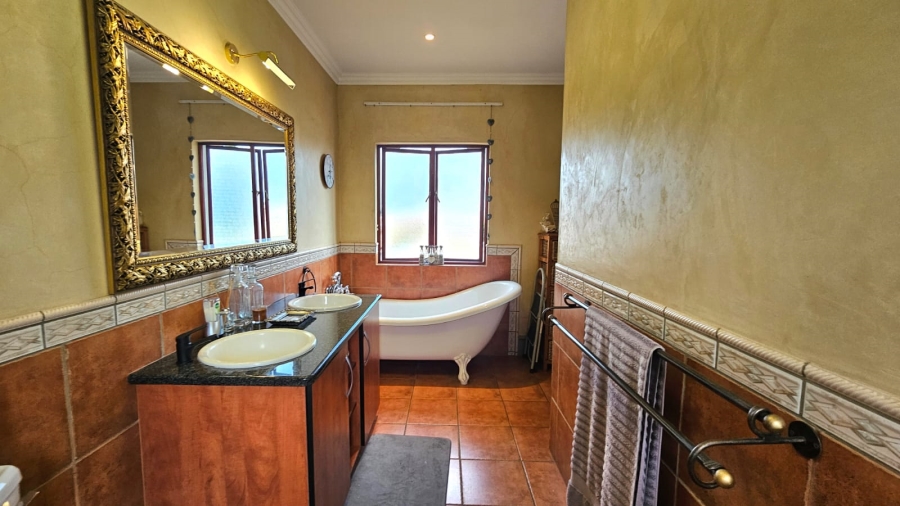 3 Bedroom Property for Sale in Boardwalk Gauteng