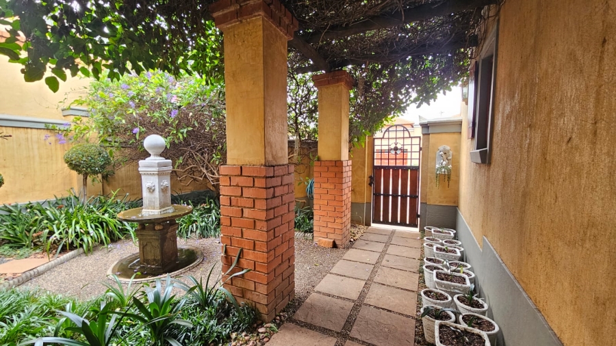 3 Bedroom Property for Sale in Boardwalk Gauteng