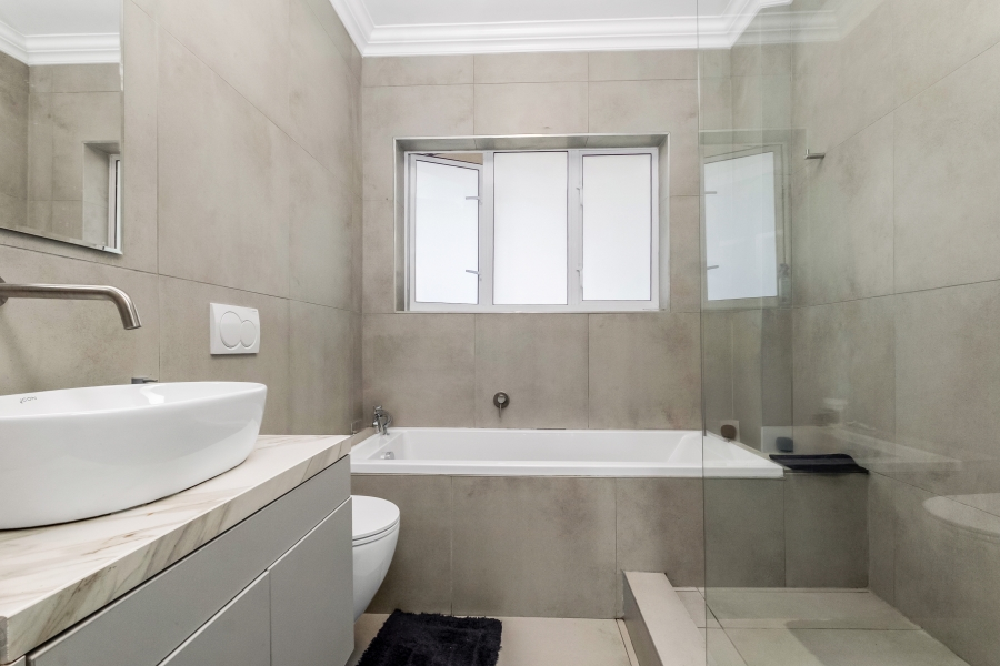To Let 1 Bedroom Property for Rent in Parkmore Gauteng
