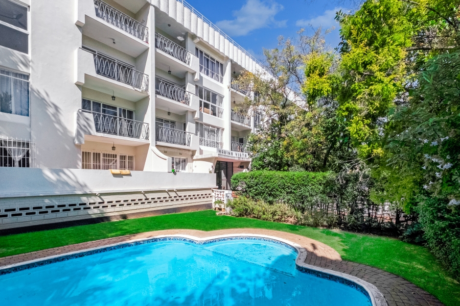 To Let 1 Bedroom Property for Rent in Parkmore Gauteng