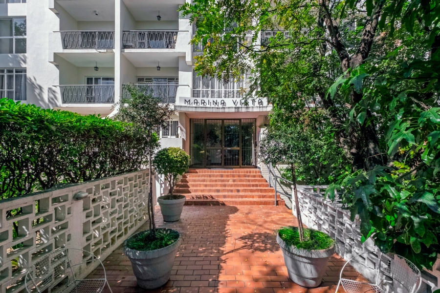 To Let 1 Bedroom Property for Rent in Parkmore Gauteng
