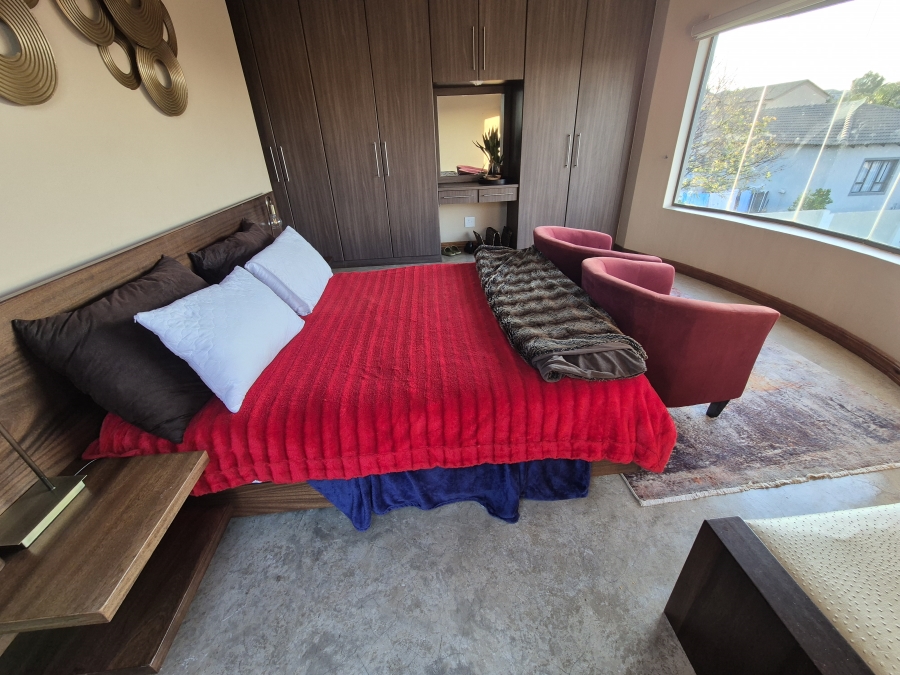 3 Bedroom Property for Sale in Thatchfield Close Gauteng