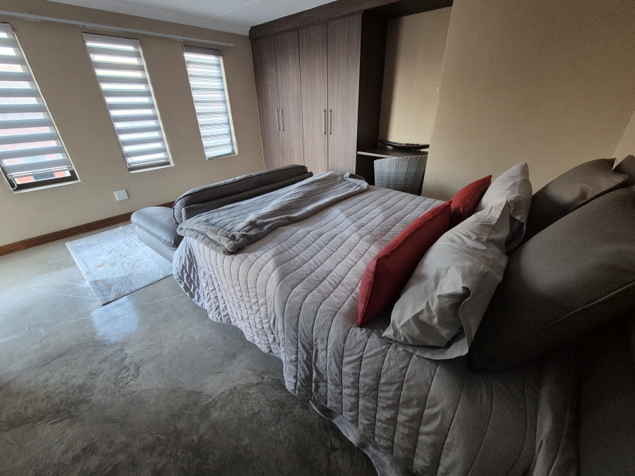 3 Bedroom Property for Sale in Thatchfield Close Gauteng