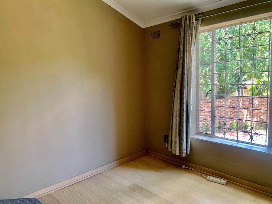 To Let 3 Bedroom Property for Rent in Sandown Gauteng