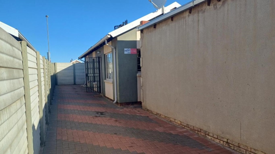 4 Bedroom Property for Sale in Sky City Gauteng