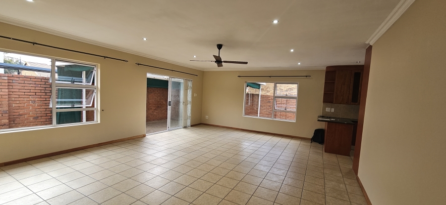 3 Bedroom Property for Sale in New Redruth Gauteng