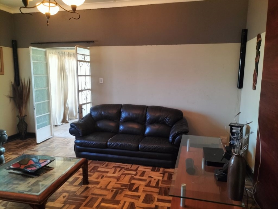 4 Bedroom Property for Sale in Discovery Gauteng