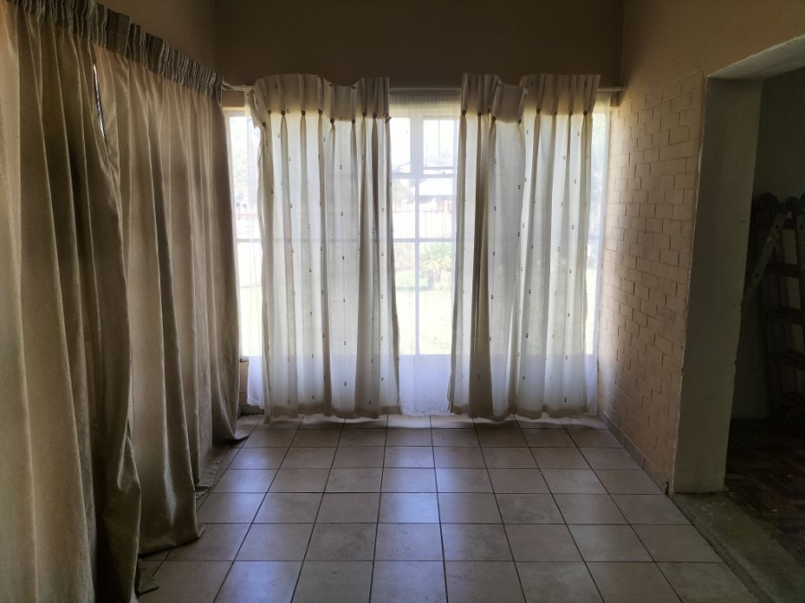 4 Bedroom Property for Sale in Discovery Gauteng