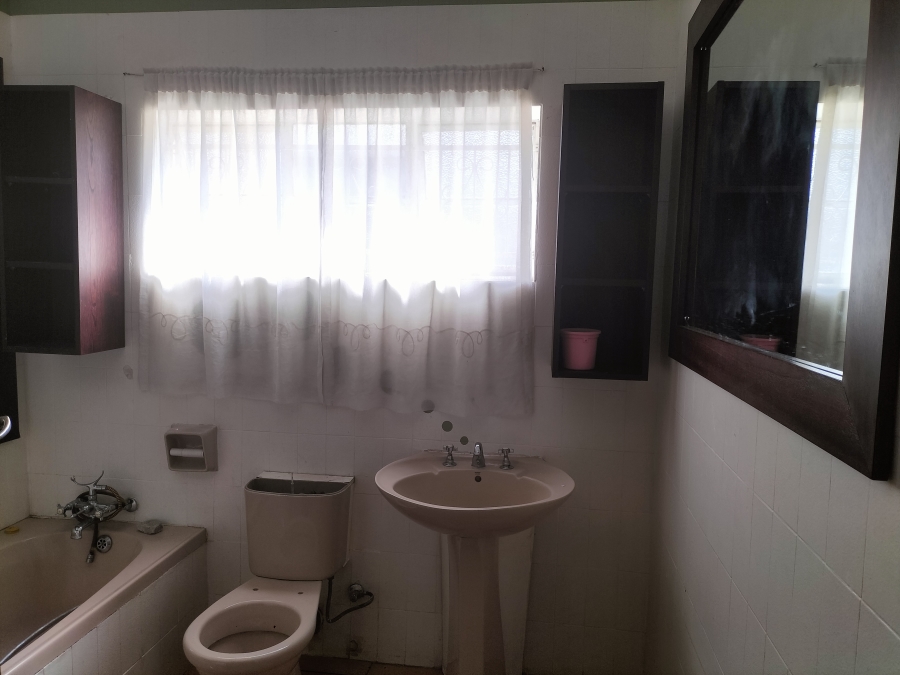 4 Bedroom Property for Sale in Discovery Gauteng