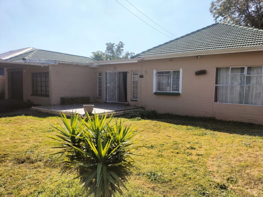 4 Bedroom Property for Sale in Discovery Gauteng
