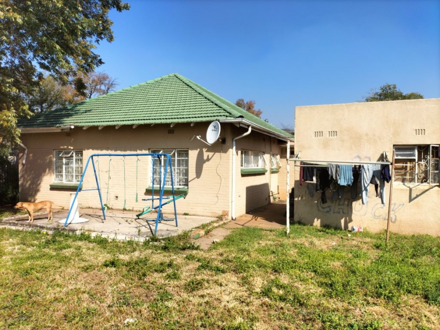 4 Bedroom Property for Sale in Discovery Gauteng