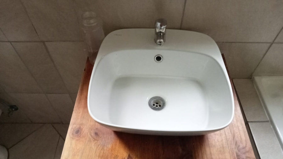 To Let 2 Bedroom Property for Rent in Noordwyk Gauteng