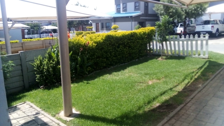 To Let 2 Bedroom Property for Rent in Noordwyk Gauteng