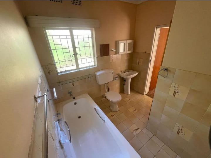 4 Bedroom Property for Sale in Randhart Gauteng