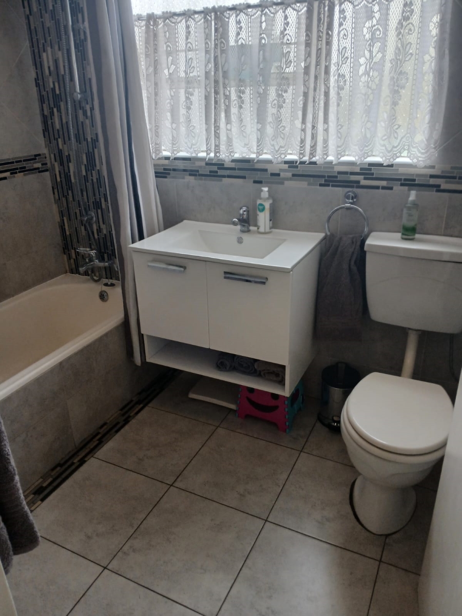 3 Bedroom Property for Sale in Randhart Gauteng