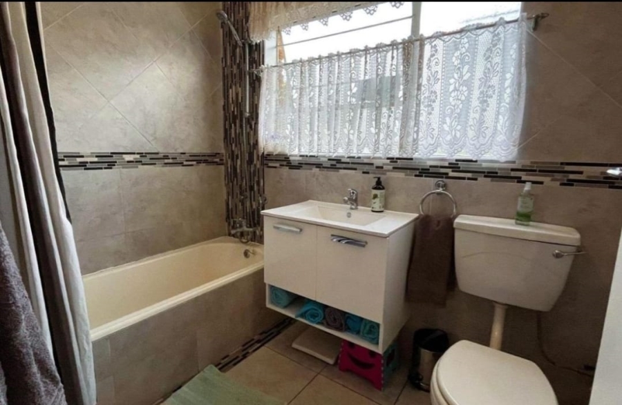 3 Bedroom Property for Sale in Randhart Gauteng