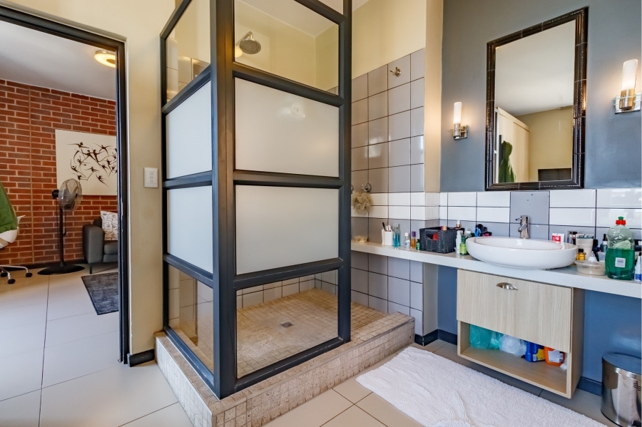 2 Bedroom Property for Sale in Rosebank Gauteng