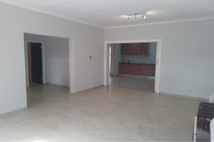 To Let 3 Bedroom Property for Rent in Emmarentia Gauteng