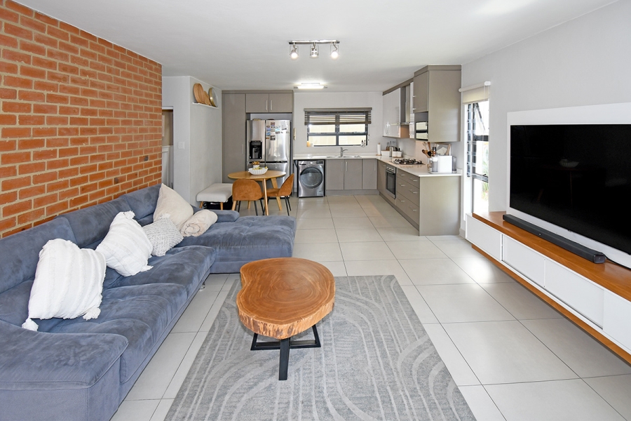 3 Bedroom Property for Sale in Broadacres Gauteng