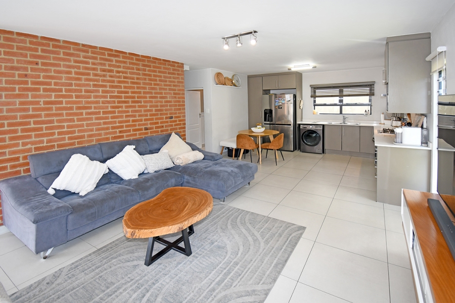 3 Bedroom Property for Sale in Broadacres Gauteng