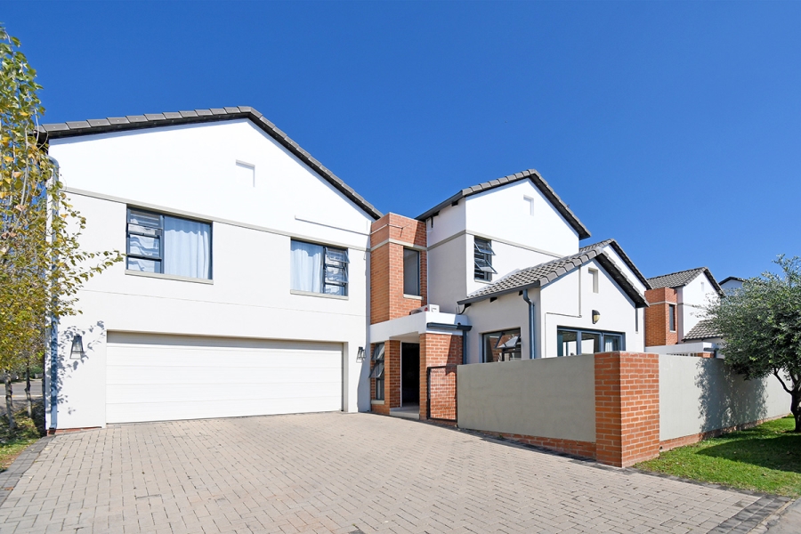 3 Bedroom Property for Sale in Broadacres Gauteng