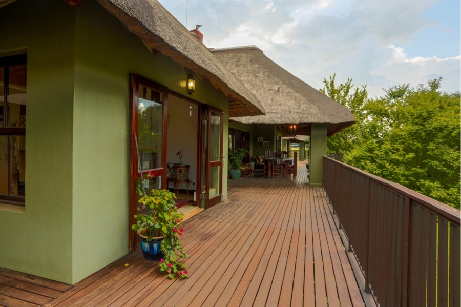 5 Bedroom Property for Sale in Letamo Game Farm Gauteng