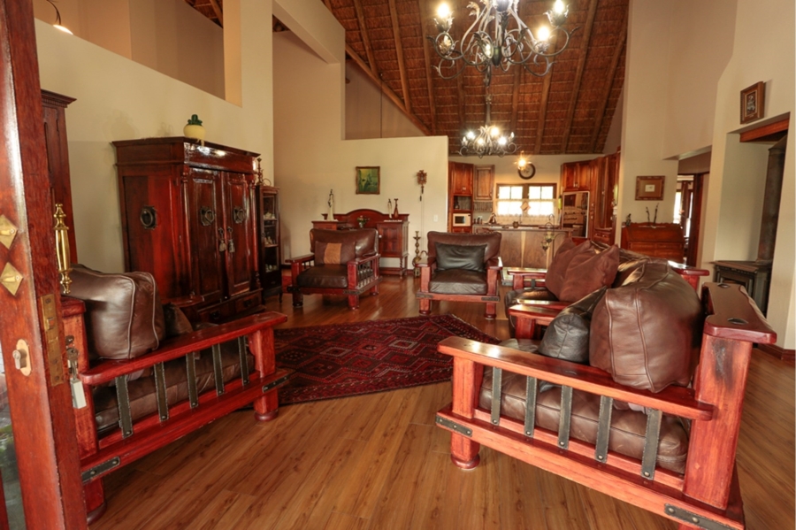 5 Bedroom Property for Sale in Letamo Game Farm Gauteng