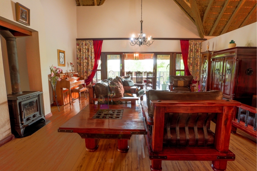 5 Bedroom Property for Sale in Letamo Game Farm Gauteng