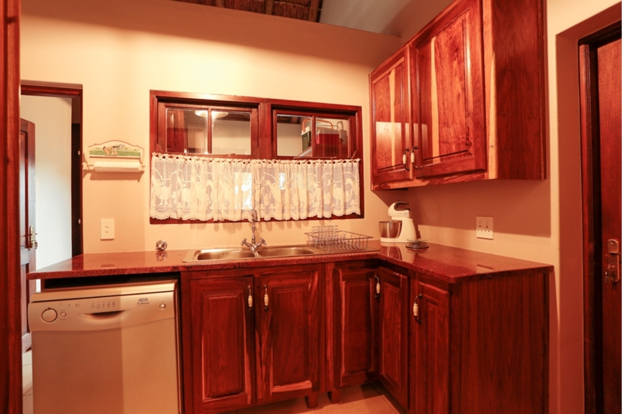 5 Bedroom Property for Sale in Letamo Game Farm Gauteng
