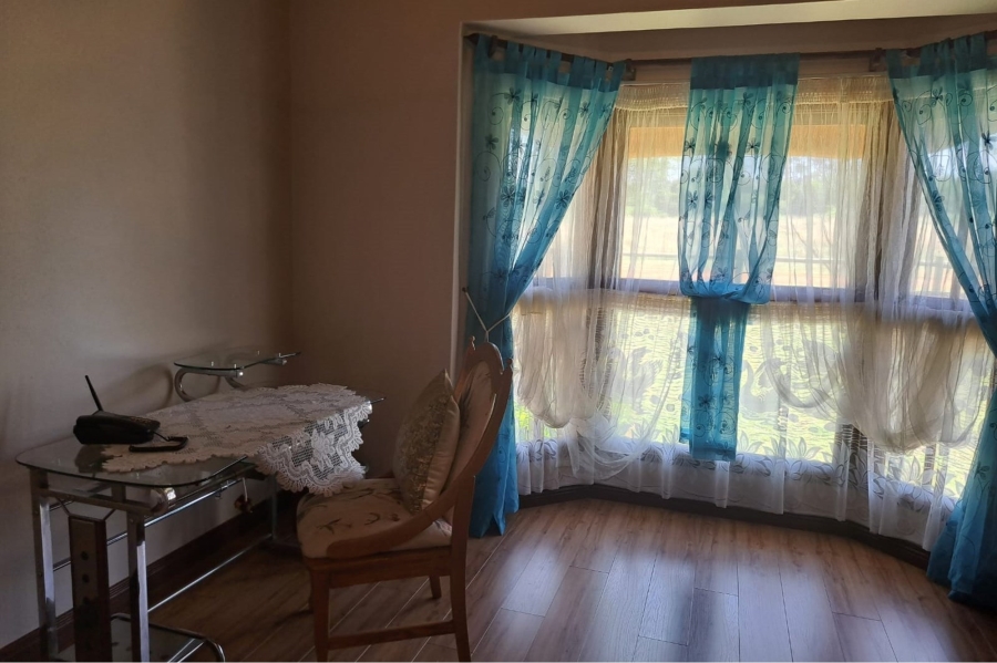 5 Bedroom Property for Sale in Letamo Game Farm Gauteng