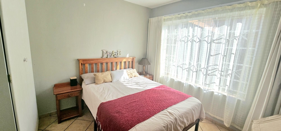 2 Bedroom Property for Sale in Die Hoewes Gauteng