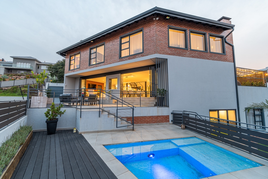 5 Bedroom Property for Sale in Constantia Kloof Gauteng