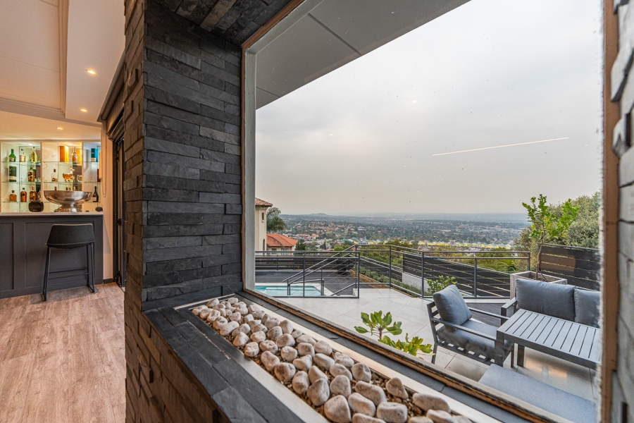 5 Bedroom Property for Sale in Constantia Kloof Gauteng