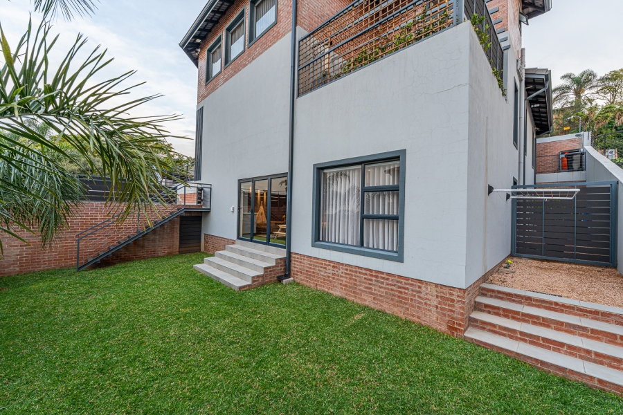 5 Bedroom Property for Sale in Constantia Kloof Gauteng