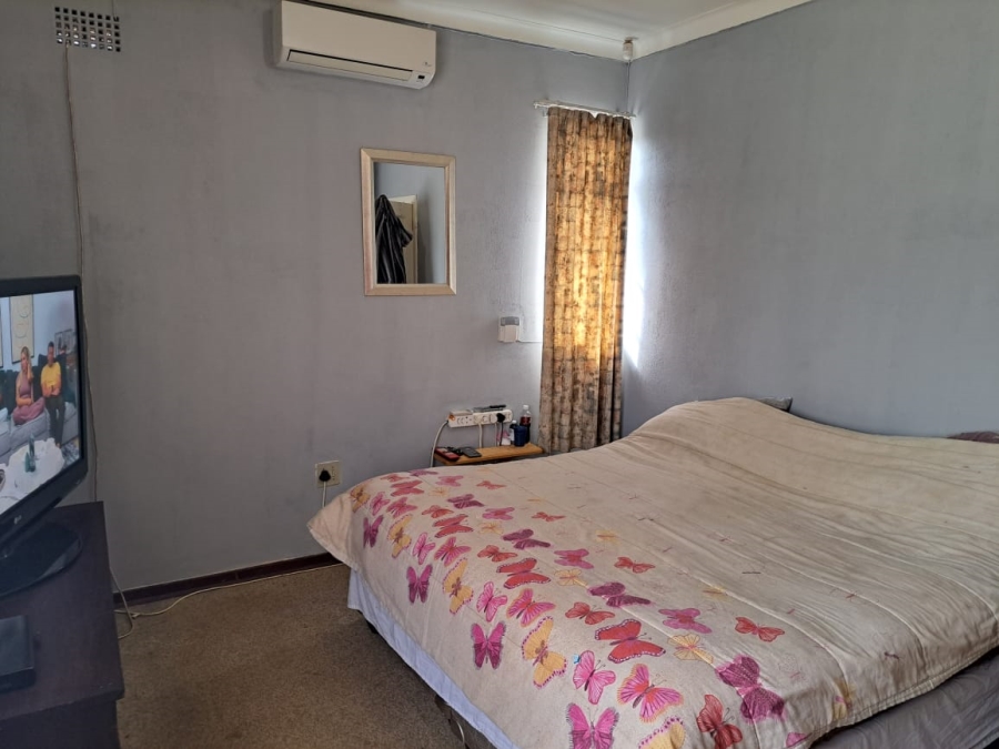 4 Bedroom Property for Sale in Paul Krugersoord Gauteng