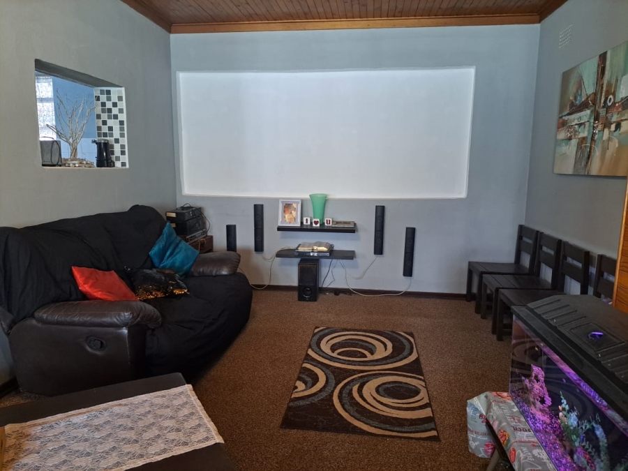 4 Bedroom Property for Sale in Paul Krugersoord Gauteng