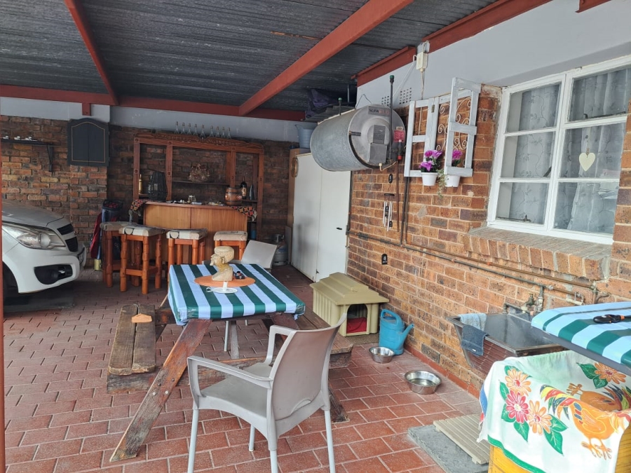 4 Bedroom Property for Sale in Paul Krugersoord Gauteng