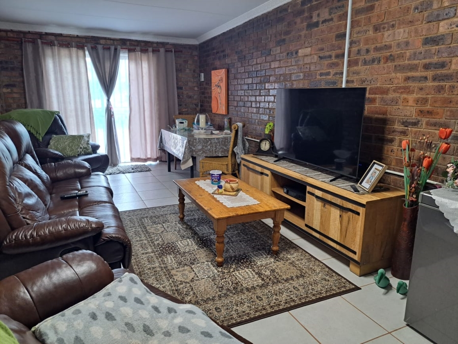 4 Bedroom Property for Sale in Paul Krugersoord Gauteng