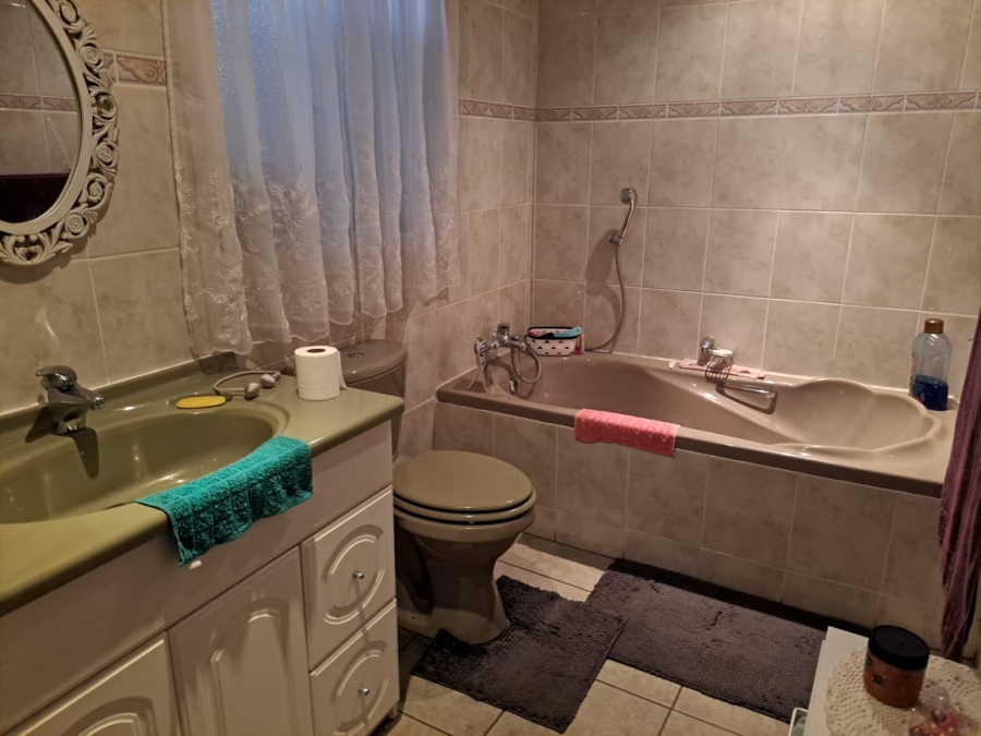 4 Bedroom Property for Sale in Paul Krugersoord Gauteng