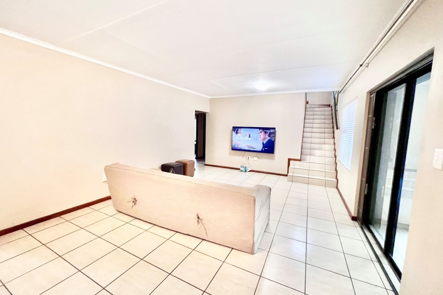 To Let 4 Bedroom Property for Rent in Noordwyk Gauteng