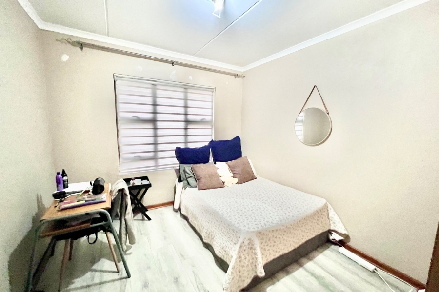 To Let 4 Bedroom Property for Rent in Noordwyk Gauteng