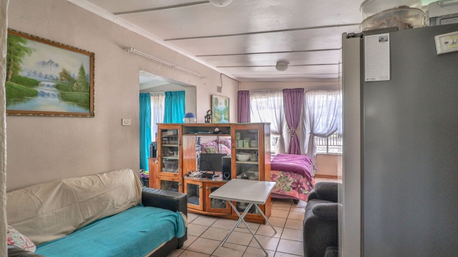 6 Bedroom Property for Sale in Elspark Gauteng