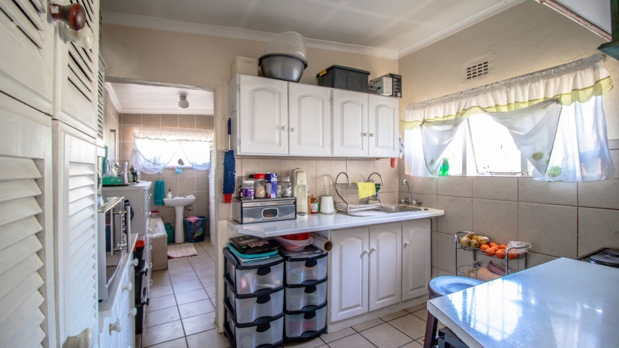 6 Bedroom Property for Sale in Elspark Gauteng