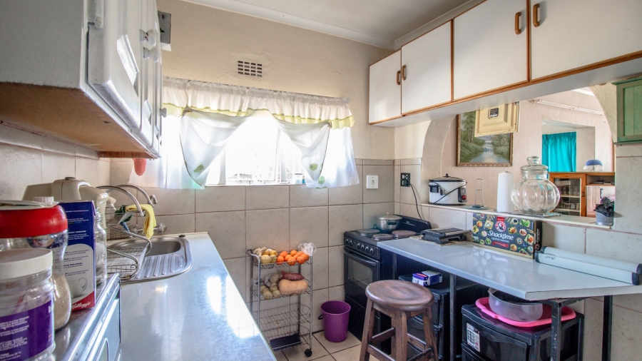 6 Bedroom Property for Sale in Elspark Gauteng