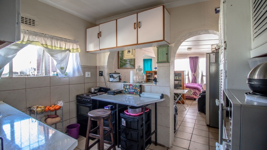 6 Bedroom Property for Sale in Elspark Gauteng